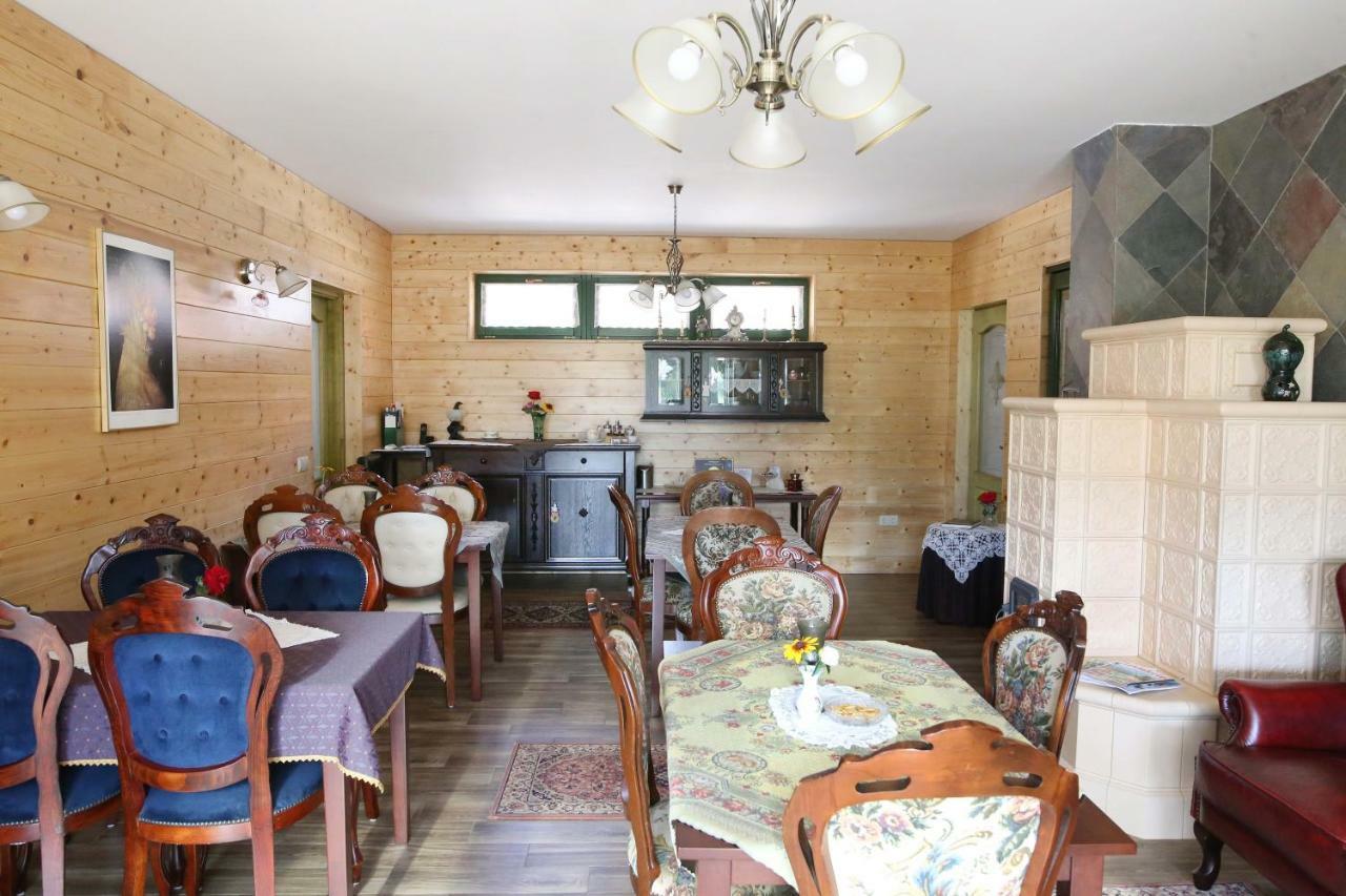 Sasfeszek Vendeghaz Hotel Zirc Bagian luar foto