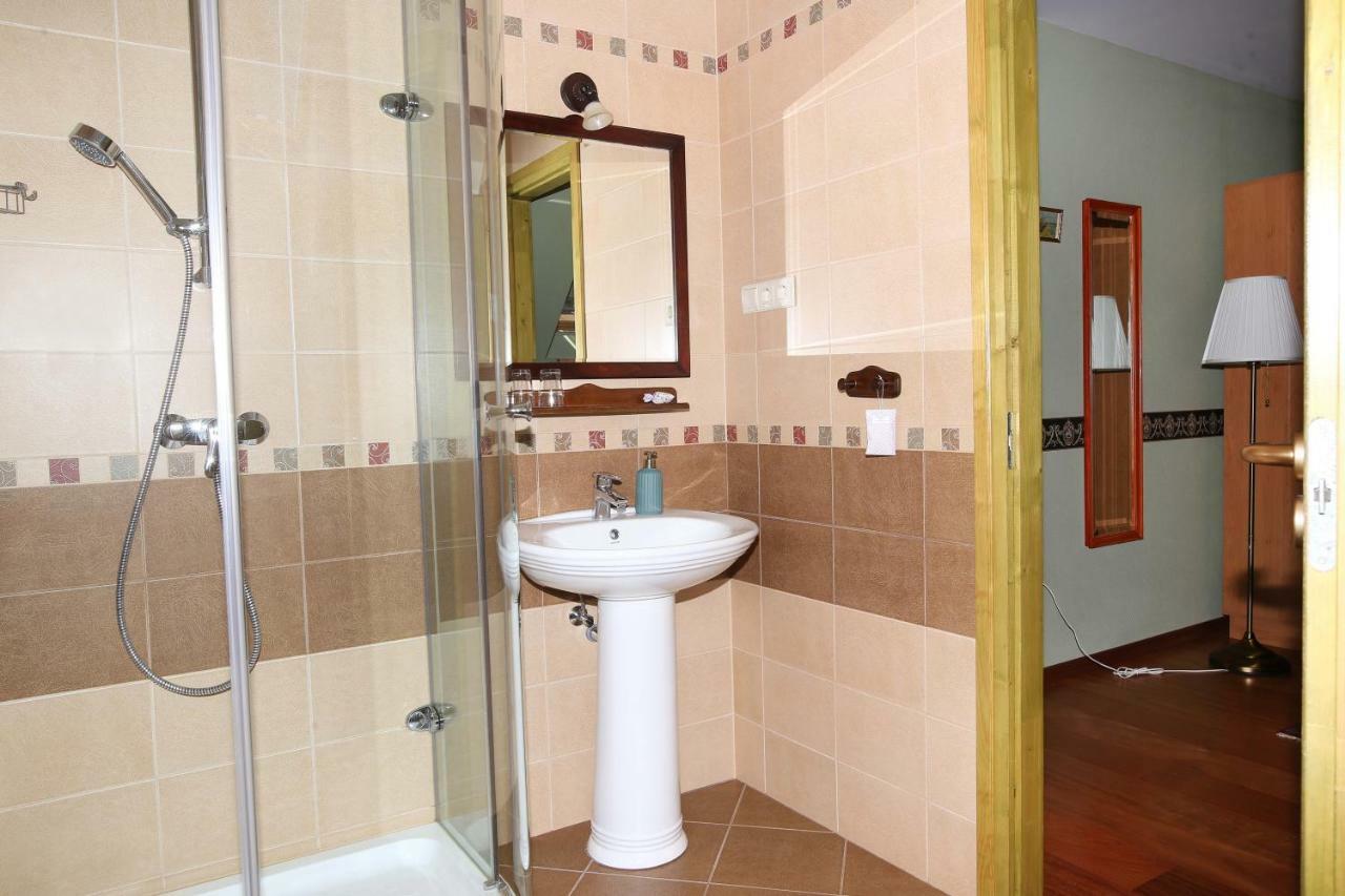 Sasfeszek Vendeghaz Hotel Zirc Bagian luar foto
